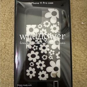 wildflower iphone 11 pro case